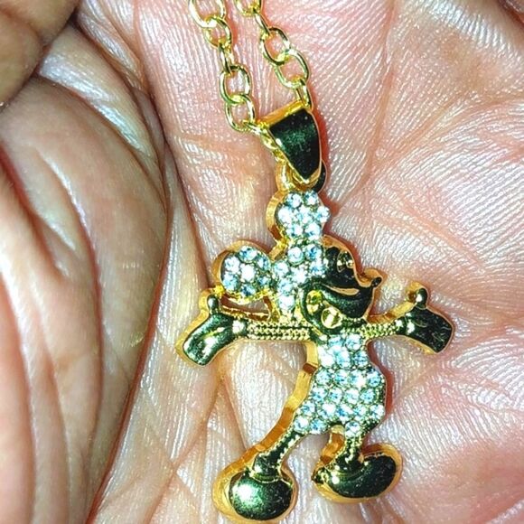 Beautiful Mickey necklace - Picture 1 of 5